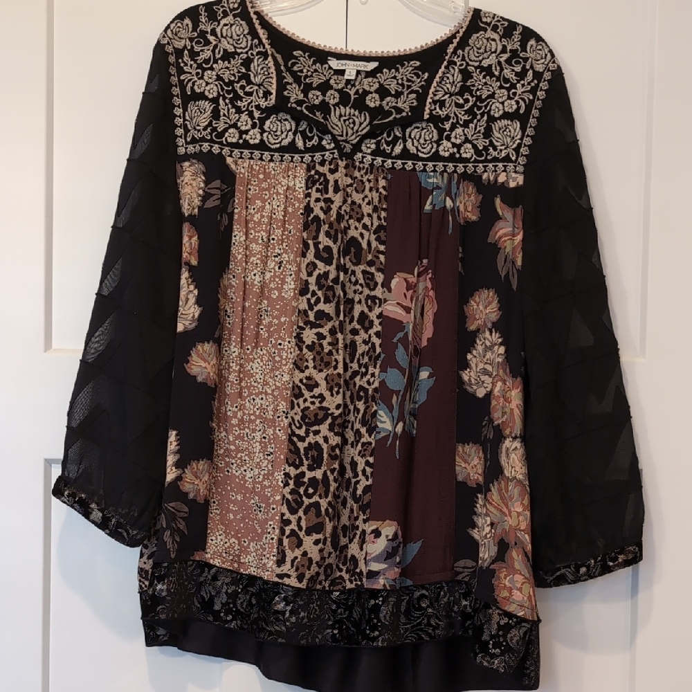 John Mark Black Long Sheer Sleeve Floral Tunic L  Like New